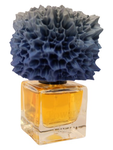Frasco de Being-Towards-Death, de Phronema Perfumes