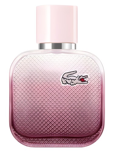 Frasco de L.12.12. Rose Eau Intense, de Lacoste Fragrances