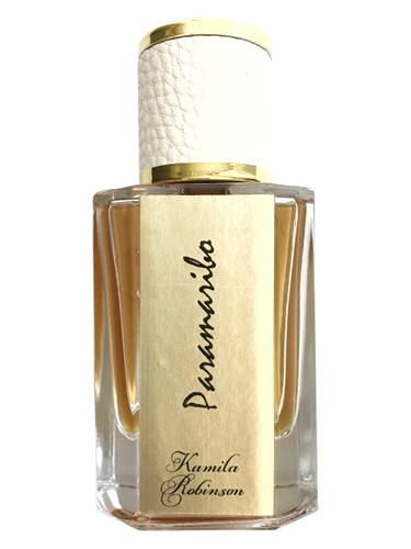Frasco de Paramaribo (Парамарибо), de Kamila Robinson