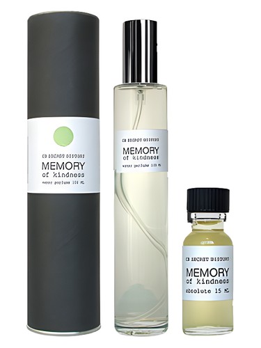 Frasco de Memory of Kindness, de CB I Hate Perfume