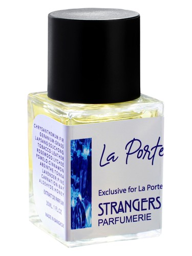Frasco de La Porte, de Strangers Parfumerie