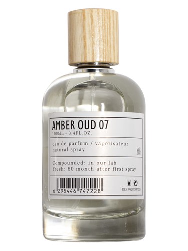 Frasco de Amber Oud 27, de ARO-FAC Aroma Factory