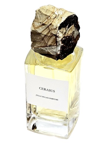 Frasco de Cerasus, de J'Elle Bulan Parfums