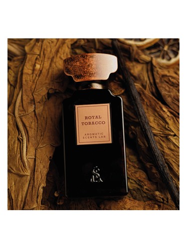 Frasco de Royal Tobacco, de Aromatic Scents Lab