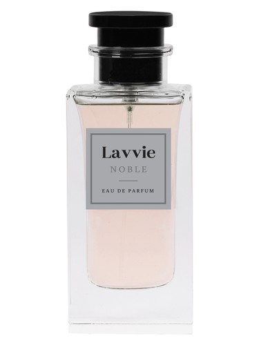 Frasco de NOBLE, de LAVVIE PERFUMES