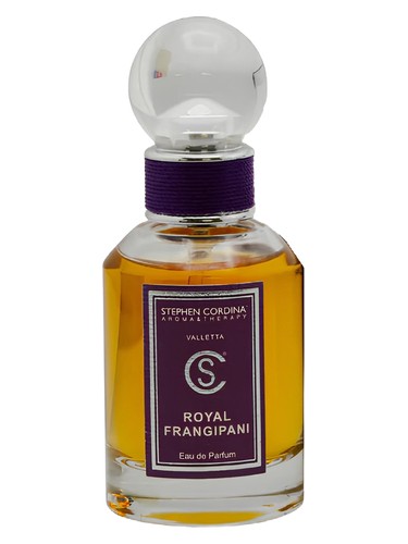 Frasco de Royal Frangipani, de Stephen Cordina Aroma & Therapy