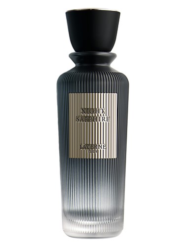 Frasco de Night Sapphire, de Laverne