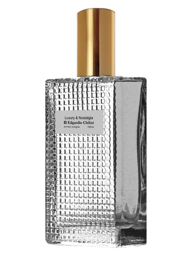 Frasco de Luxury & Nostalgia, de Edgardio Chilini