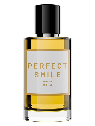 Frasco de Perfect Smile — Paco Fernandez Fragrances