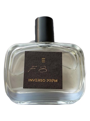 Frasco de F8 — INVERSO PROFUMI