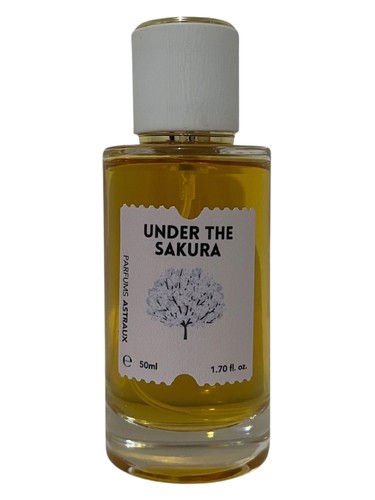 Frasco de Under the Sakura — Parfums Astraux
