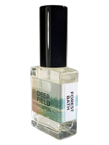 Frasco de Forest Bath, de Deep Field Perfumes