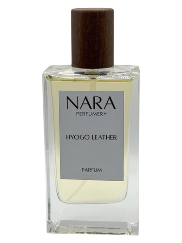 Frasco de Hyogo Leather, de Nara Perfumery