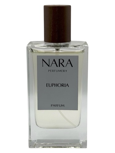 Frasco de Euphoria, de Nara Perfumery