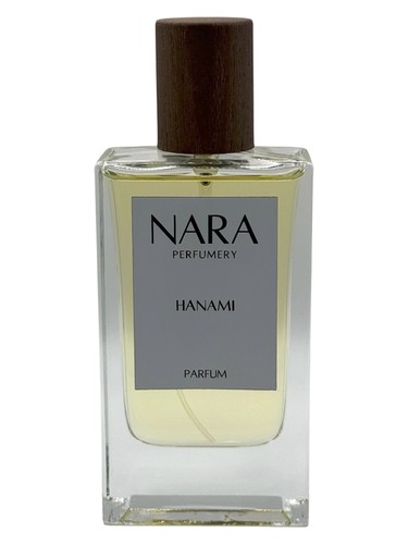 Frasco de Hanami, de Nara Perfumery